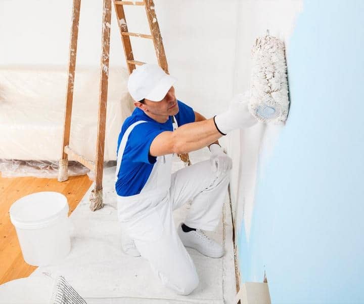 Entreprise de peinture au Havre spécialisée en rénovation intérieure et extérieure avec finitions soignées et travaux professionnels.